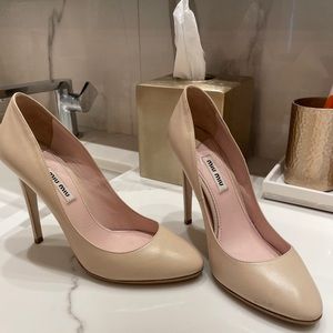 Miu Miu leather pumps